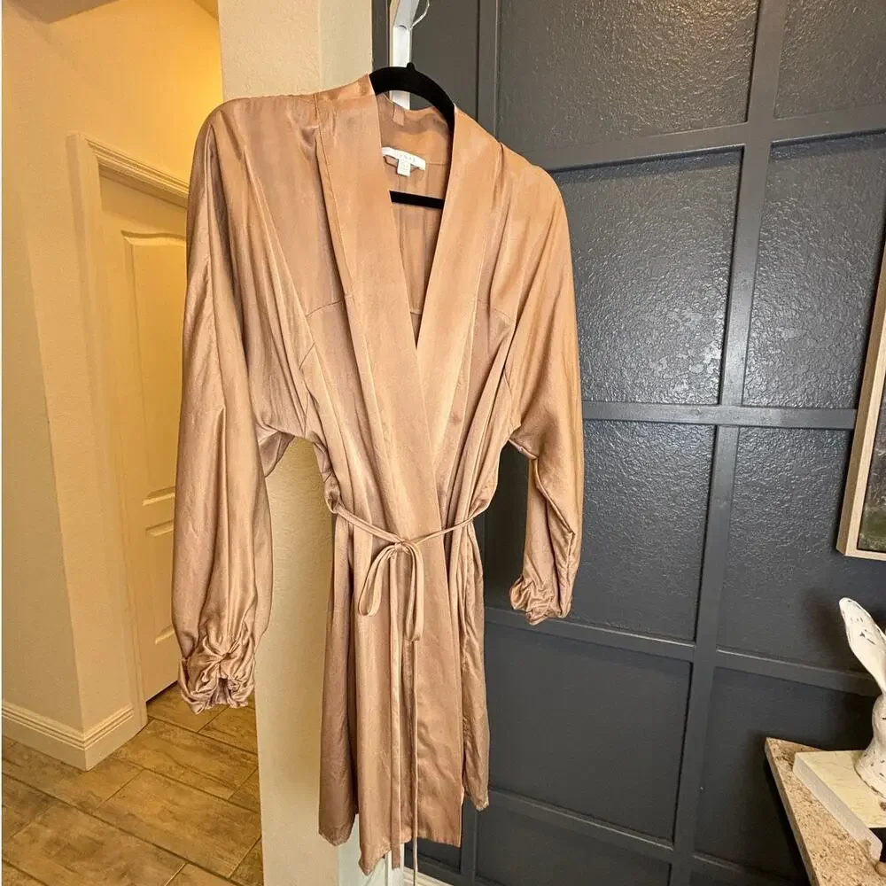 Lunya Washable Silk Nude Tan Long Sleeve Short Robe With Pockets, XS S EUC